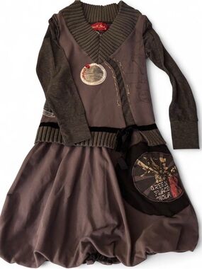 Boho-Chic Brown Layered Theater Dress with Appliqué